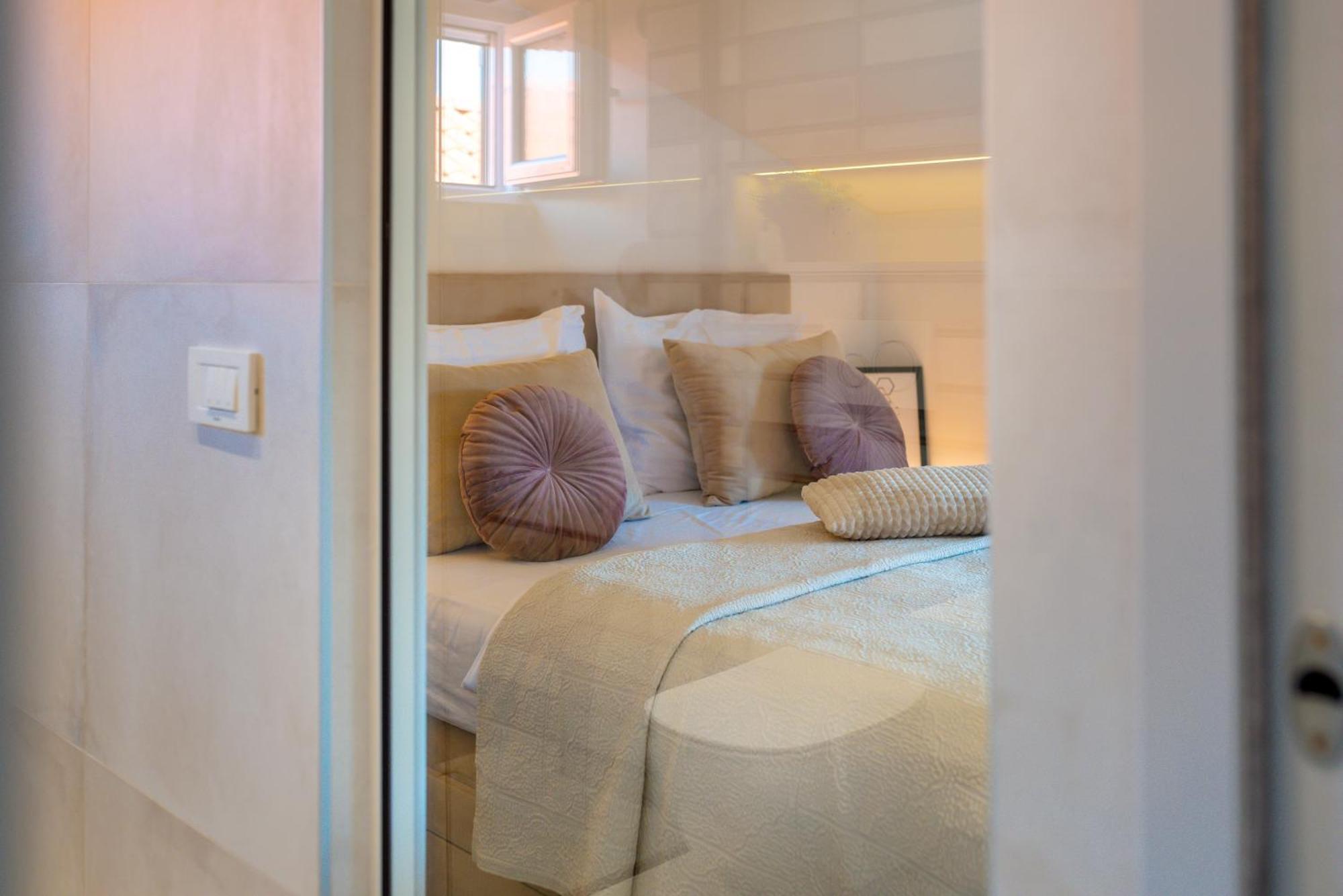 Danica Luxury Seaside Apartment Šibenik Extérieur photo